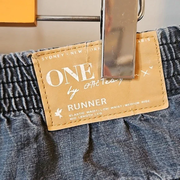 One Teaspoon RUNNER Shorts💙 - Picture 4 of 7